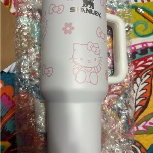 Stanley White and Pink Hello Kitty Tumbler new
